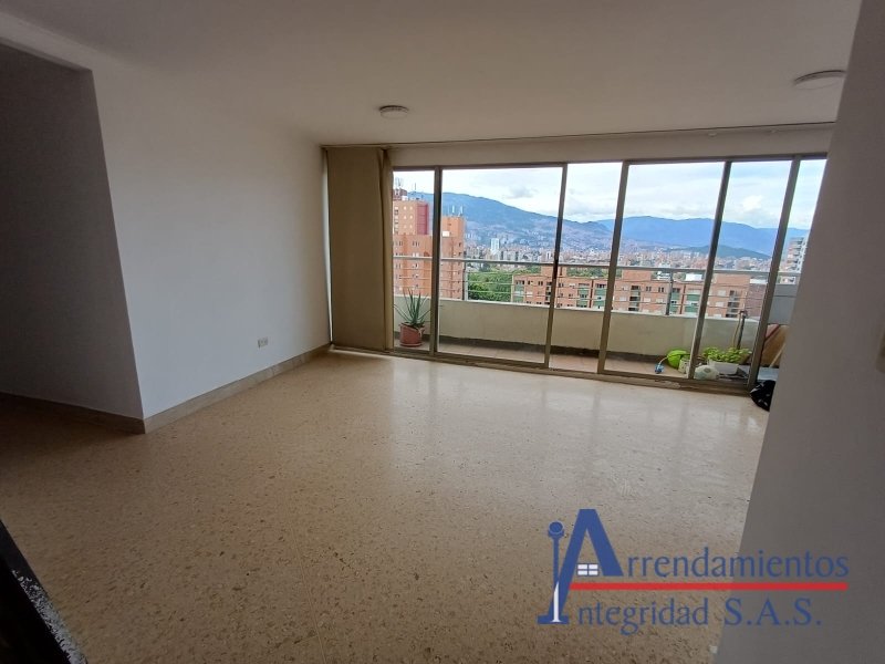 Apartamento en Arriendo en Loma De Los Bernal