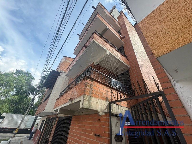 Apartamento en Arriendo en Belen Granada