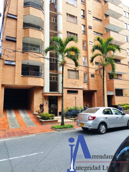 Apartamento en Arriendo en Laureles