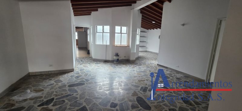 Apartamento en Arriendo en Laureles