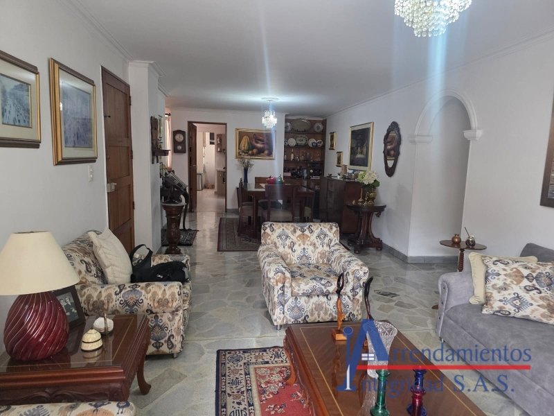 Apartamento en Venta en Laureles