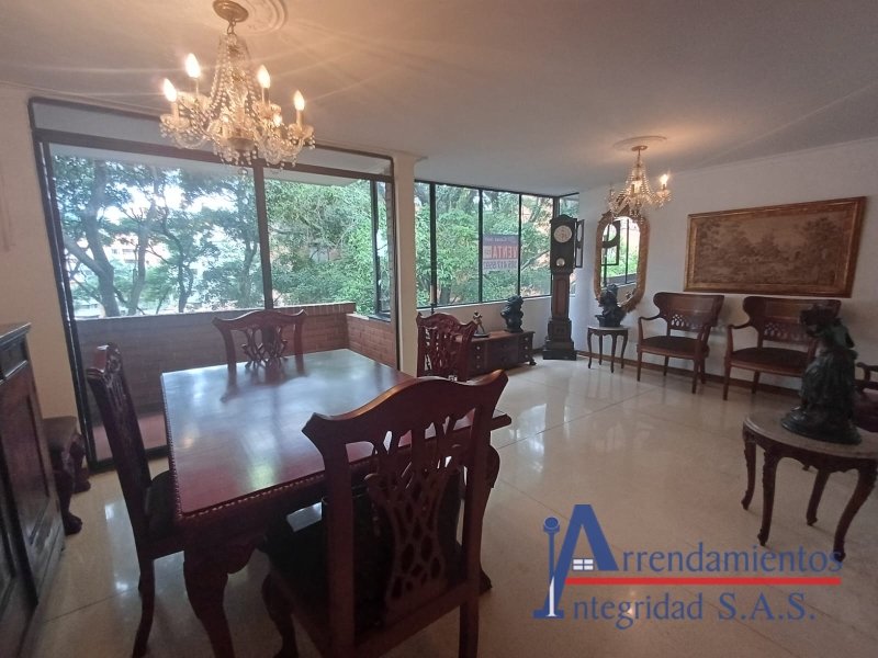 Apartamento en Venta en Laureles