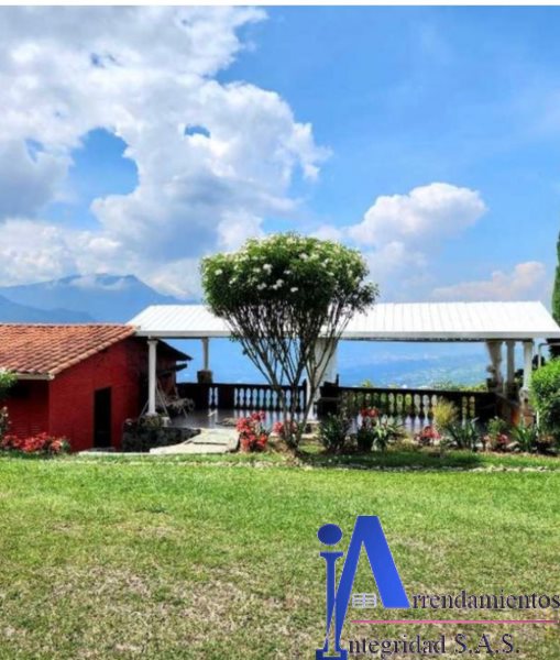 Casa-Finca en Venta en Girardota